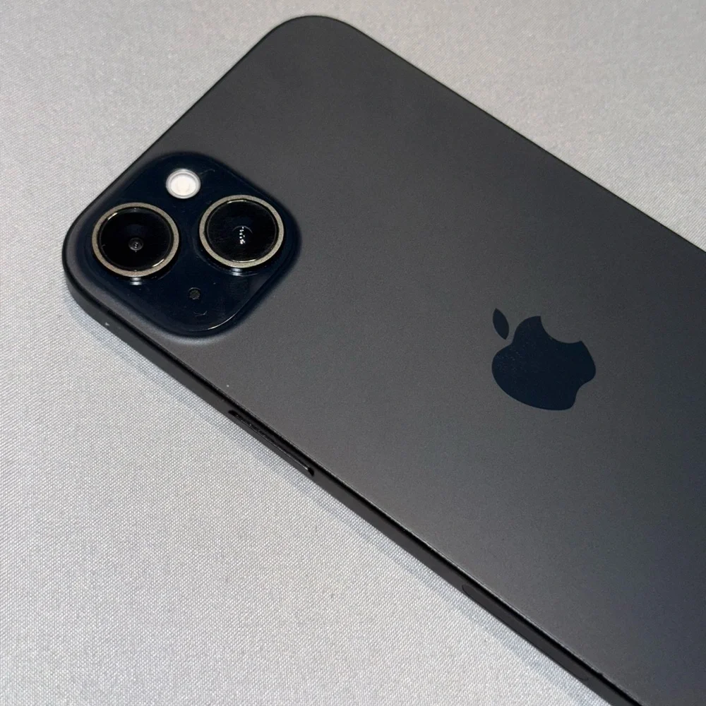 Apple iPhone 15 Plus Unlocked, All Accessories